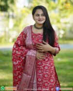 তাতে তৈরি সফট সিল্ক কাতান থ্রি পিছ