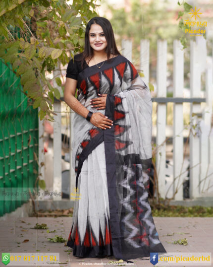 ইকাত শাড়ী