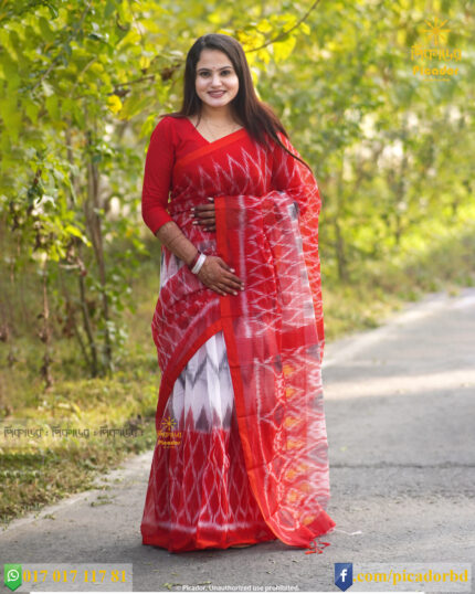 ইকাত শাড়ী