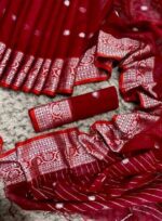 নকশীপাড় শাড়ি🌸 - Image 3